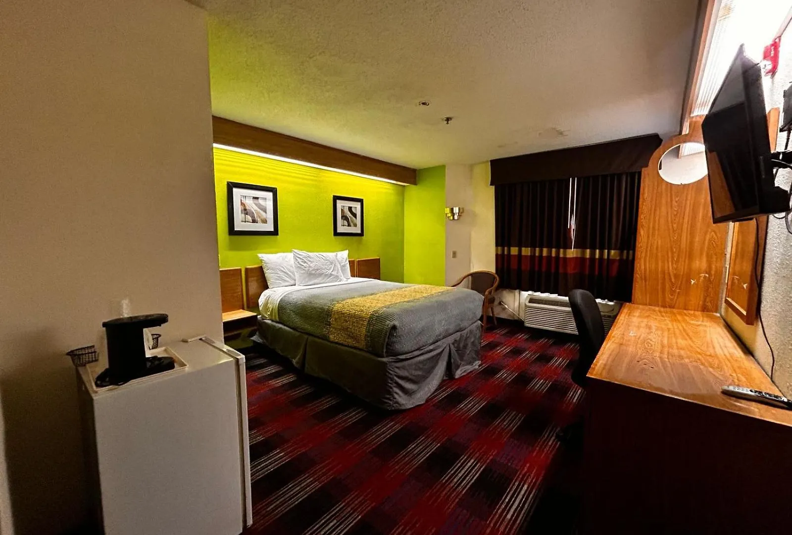 Hotel Classic Inn By Oyo I- 240 Near Memphis Airport