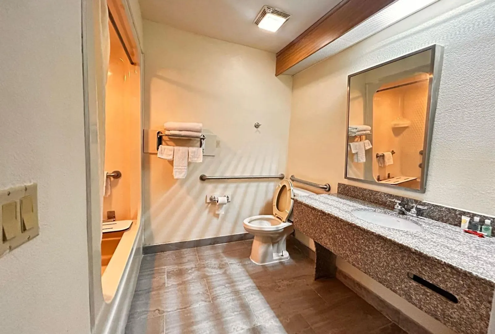 Classic Inn By Oyo I- 240 Near Memphis Airport Hotel
