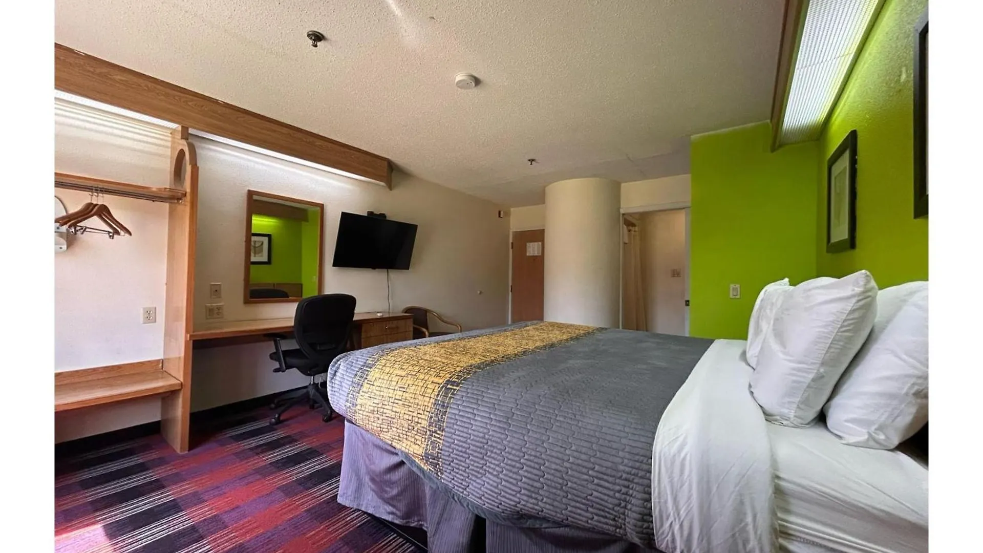 Hotel Classic Inn By Oyo I- 240 Near Memphis Airport