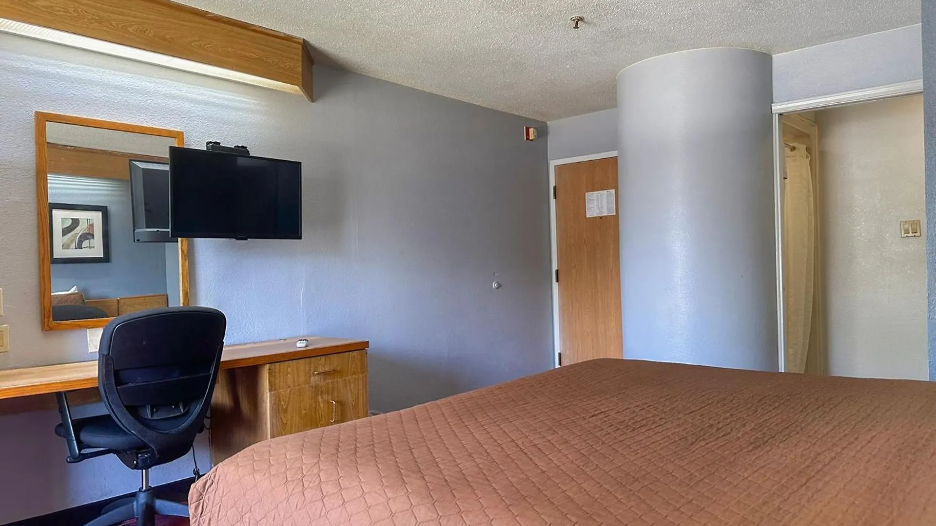 Hotel Classic Inn By Oyo I- 240 Near Memphis Airport