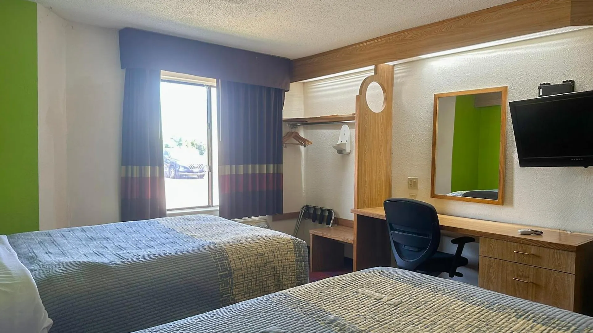 Classic Inn By Oyo I- 240 Near Memphis Airport 2*,