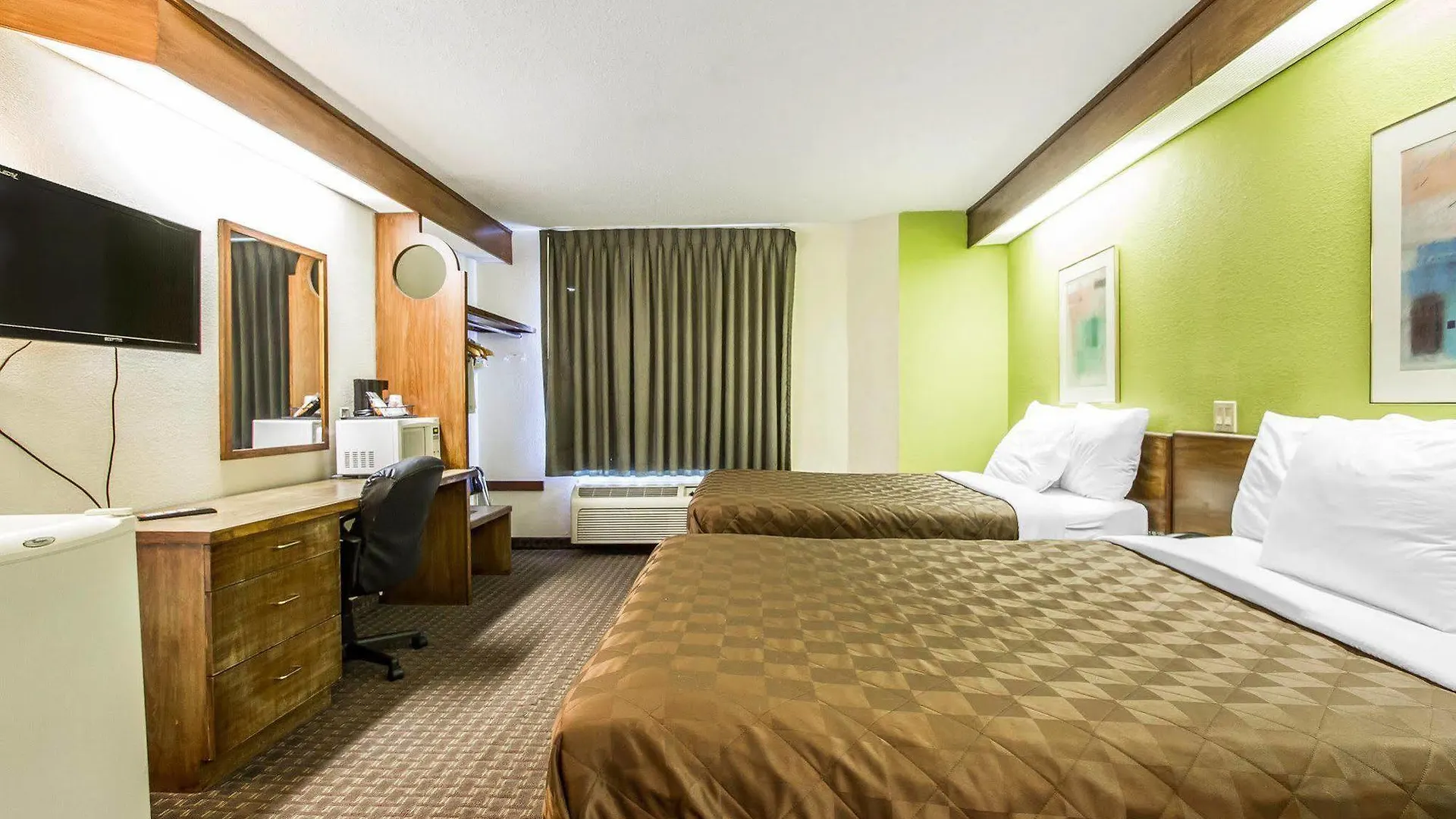 Classic Inn By Oyo I- 240 Near Memphis Airport Hotel
