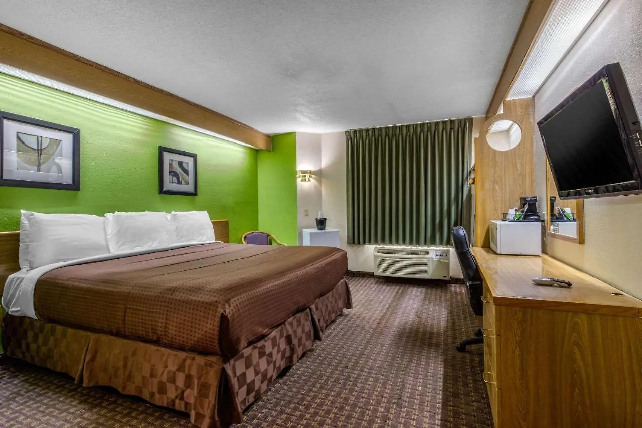 Classic Inn By Oyo I- 240 Near Memphis Airport 2*,