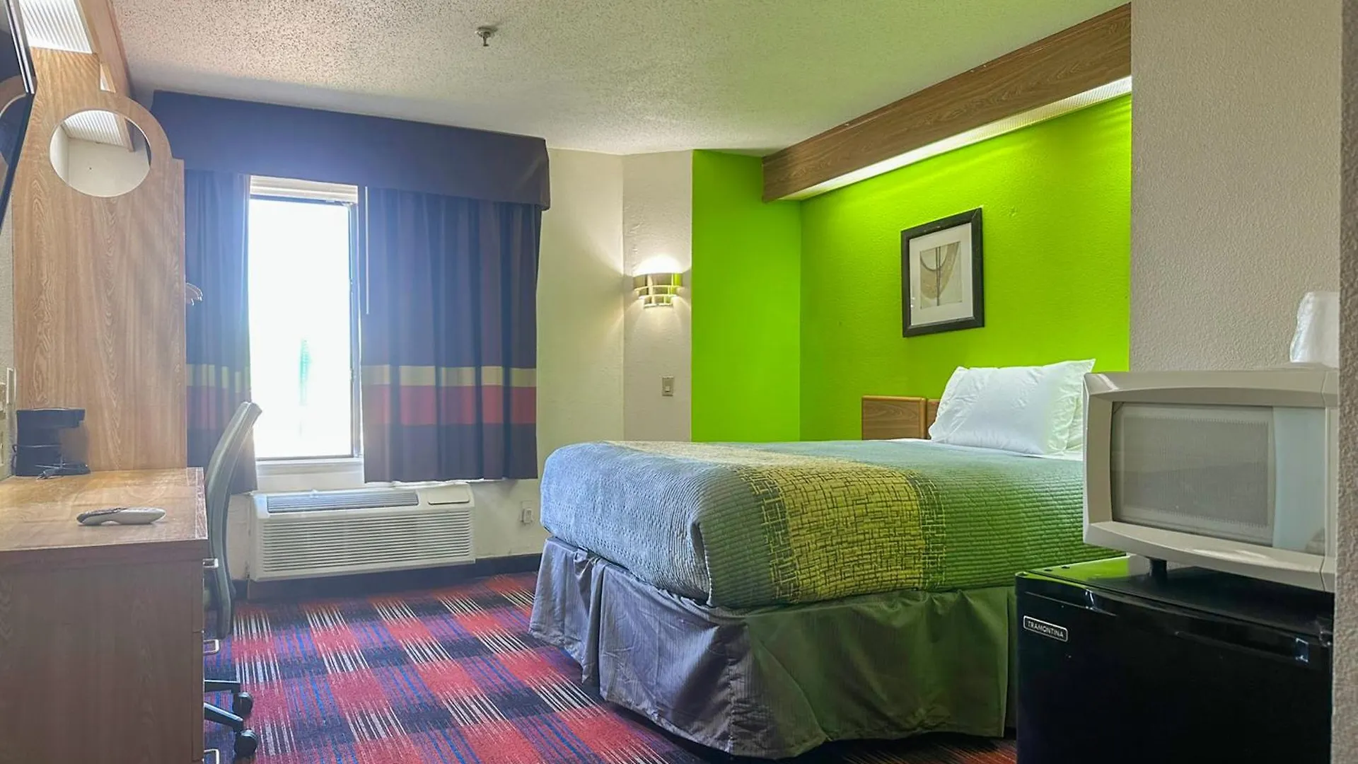 Classic Inn By Oyo I- 240 Near Memphis Airport Hotel