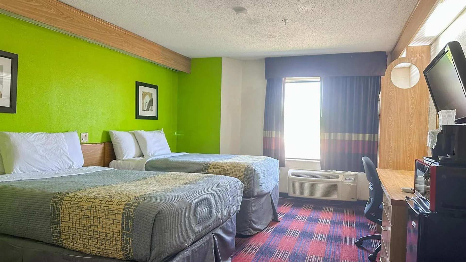 Hotel Classic Inn By Oyo I- 240 Near Memphis Airport