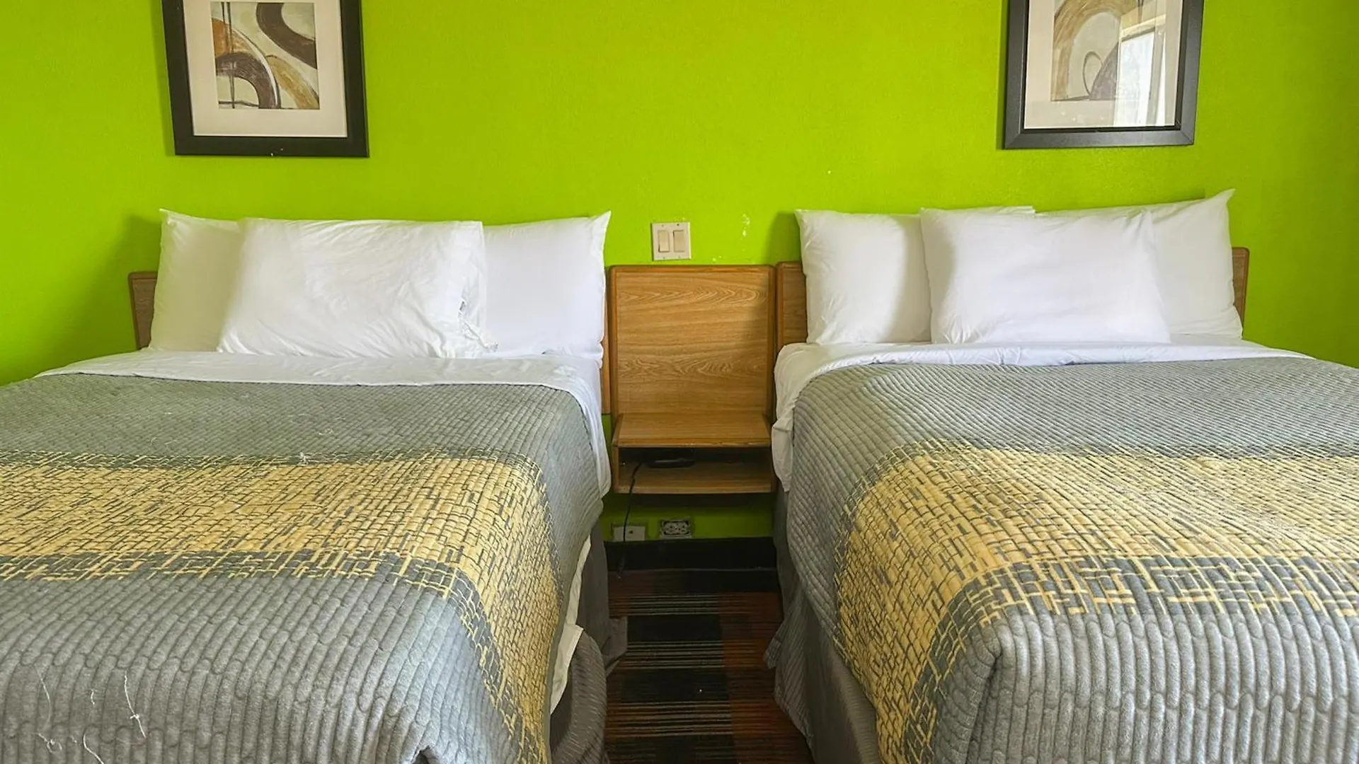 Classic Inn By Oyo I- 240 Near Memphis Airport Hotel